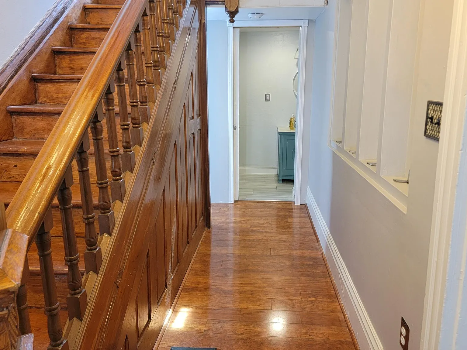 3 bed, 1808 sqft, $1,825 — Photo 2