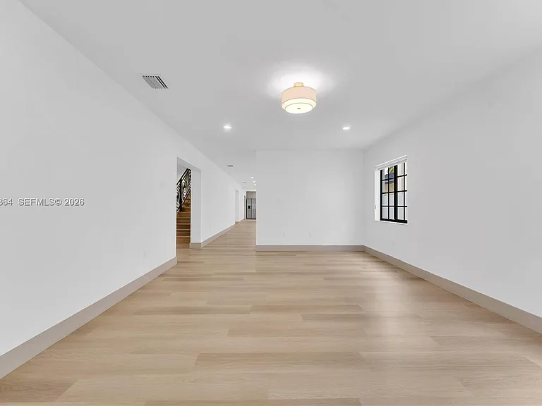 456 SW 20th Rd — Photo 25