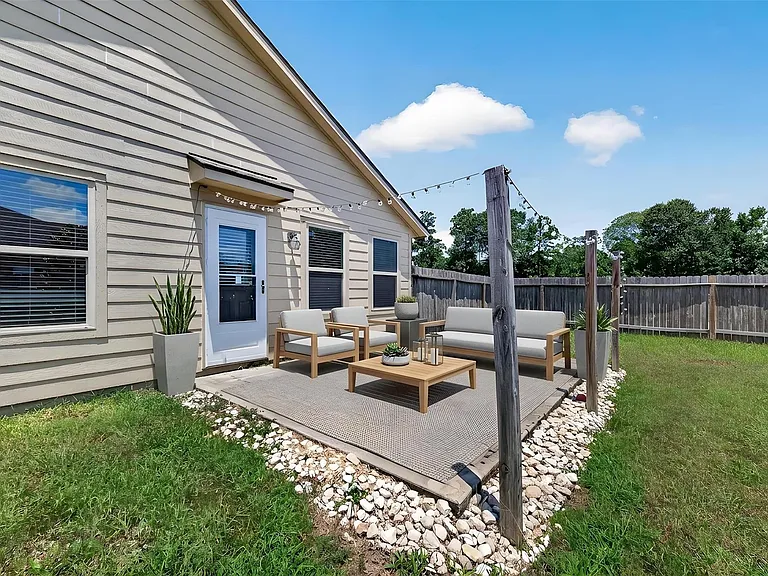 23718 Water Hickory Dr — Photo 39