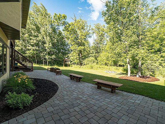 3rd image of 1722 Blackberry Cir