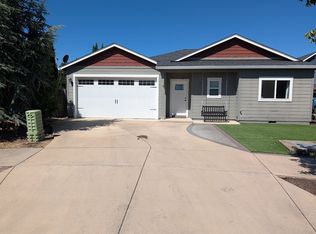 1500 Darlene Dr, Medford, OR 97501