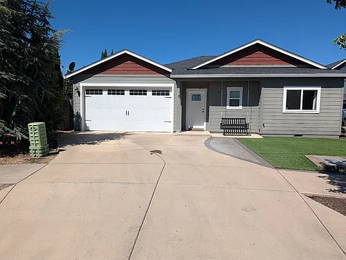 1500 Darlene Dr Photo 1 1500 Darlene Dr Photo 1