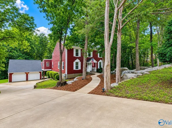 706 Forrest Heights Dr SE, Huntsville, AL 35802