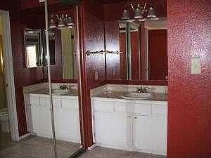 4th image of 2088 E Fremont Dr