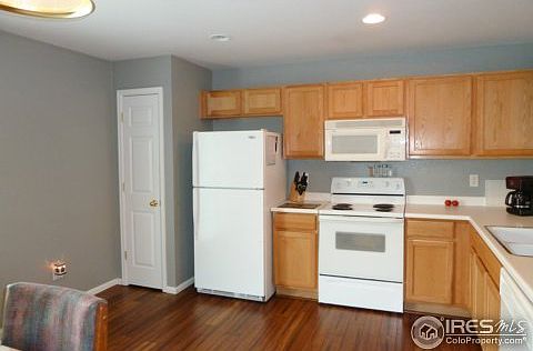 5th image of 286 Ponderosa Pl