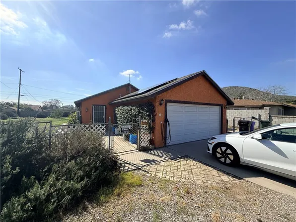 18837 6th St, Bloomington, CA 92316