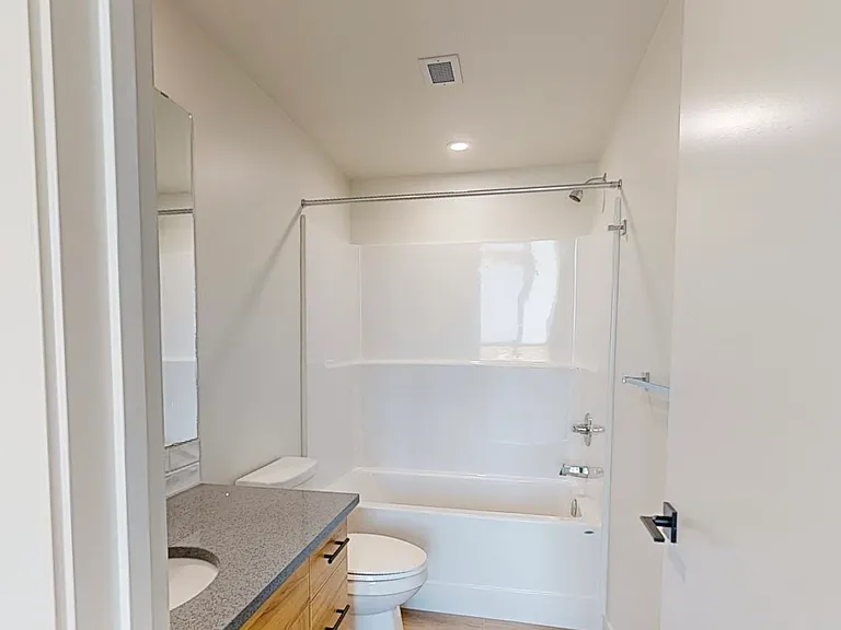 9502 86th St NW — Photo 38