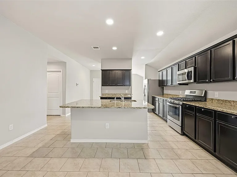 23610 Water Hickory Dr — Photo 9