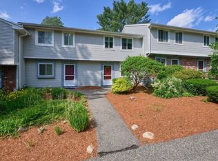 16 Apple Tree Hill Rd, Hopkinton, MA 01748