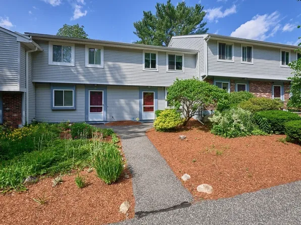 16 Apple Tree Hill Rd, Hopkinton, MA 01748