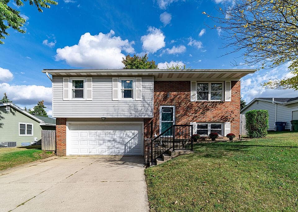 1st image of 1052 Rosewood Dr