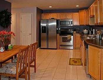 3rd image of 8263 Ironwood Dr