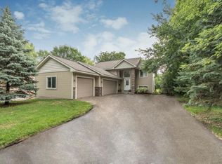 1520 Independence Ave N, Golden Valley, MN 55427
