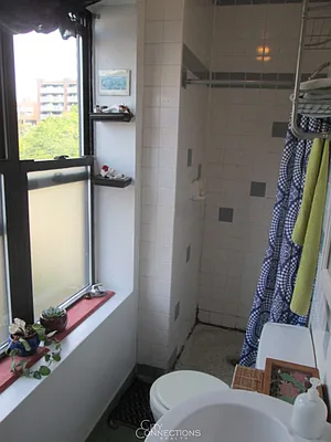 Rented by City Connections Realty | media 15