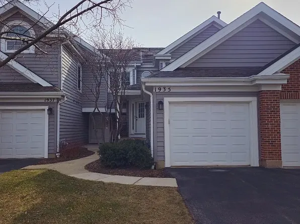 1935 N Coldspring Rd, Arlington Heights, IL 60004