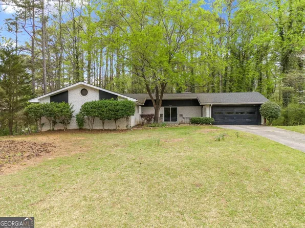 4595 Fradon Ct, Atlanta, GA 30349