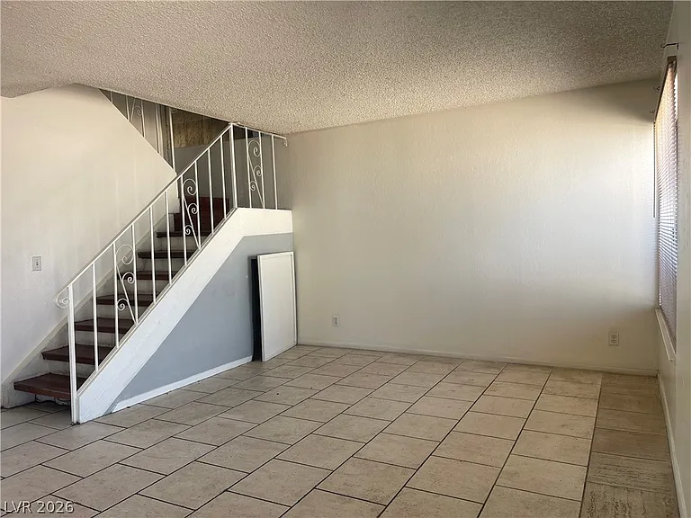 3904 Blackford Pl — Photo 6