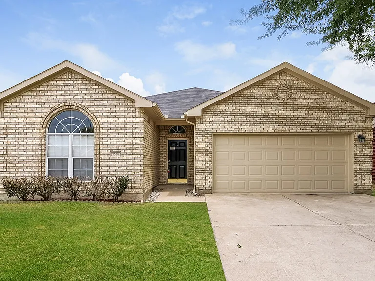 3507 Cydnie Ann Ct — Photo 1