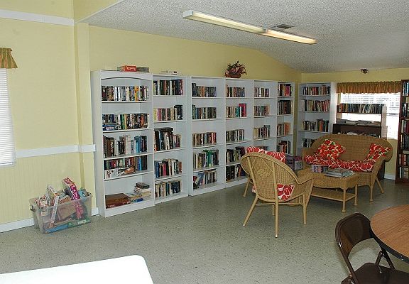 4th image of 381 Zebra Dr #381