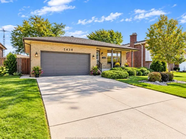 1438 Rushwood Cres, Lasalle, ON N9H 2B2