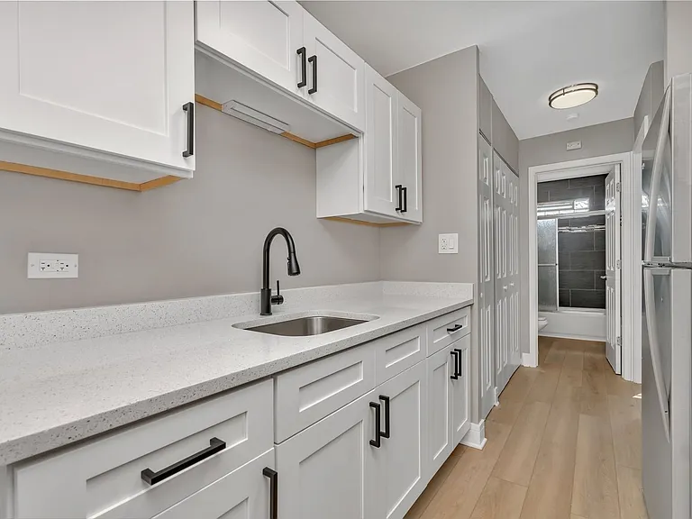 Parkside Apartments — Photo 19