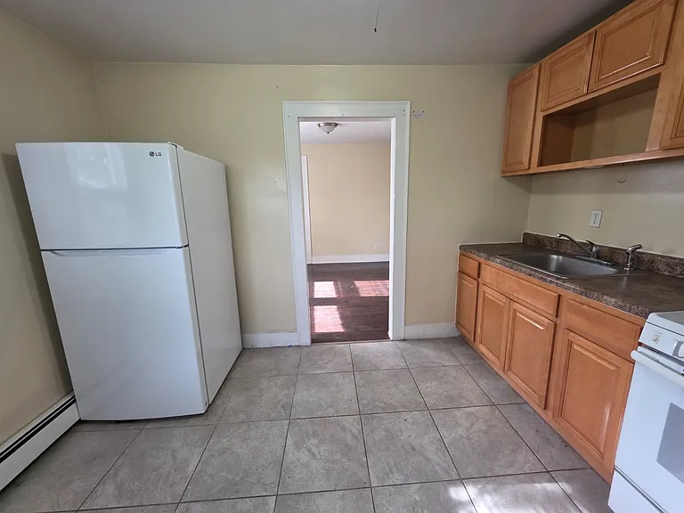 122 Derby Ave #2 — Photo 7