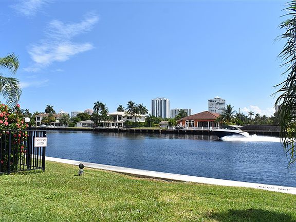 5th image of 6255 Bay Club Drive #1