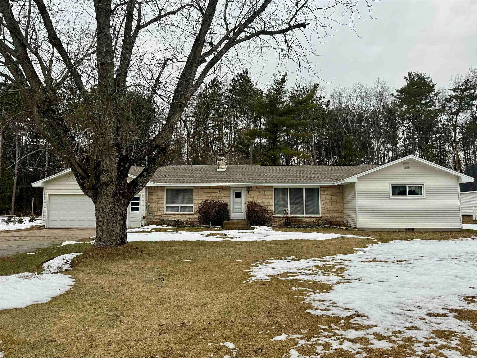 N2325 Hale Rd, Peshtigo, WI 54157 Zillow