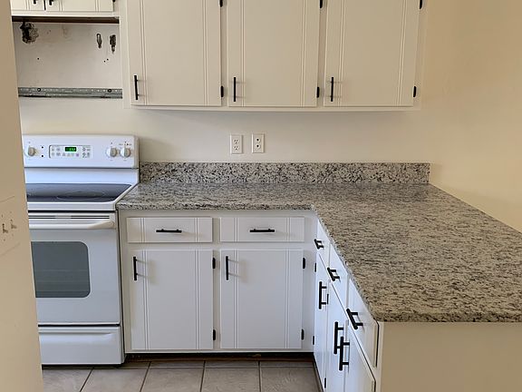 5th image of 3207 Shamrock St APT 26