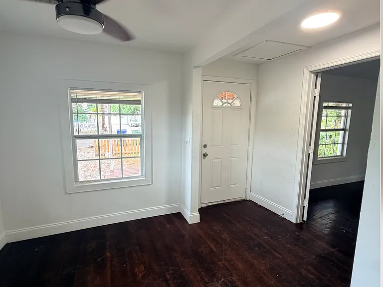 8922 Lynn Ave — Photo 7