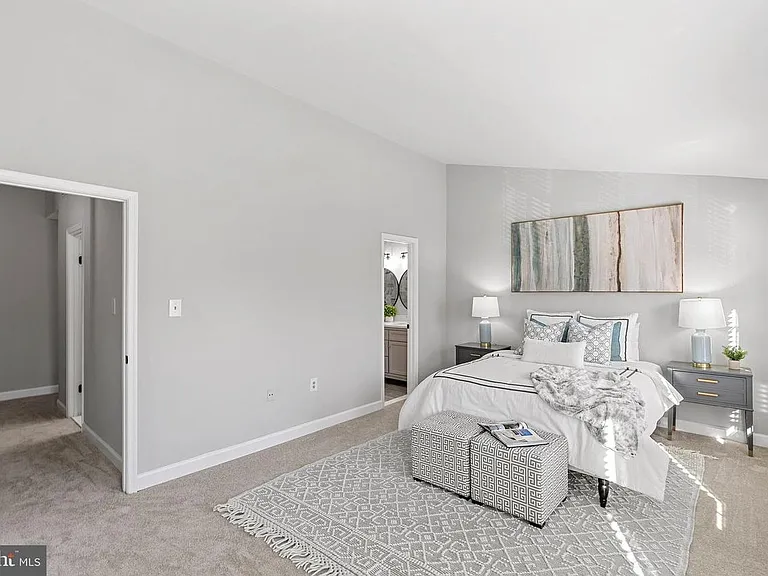 5606 Gresham Ln — Photo 23