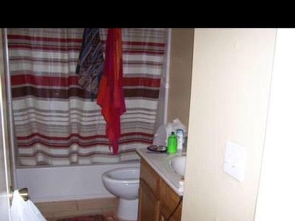 3rd image of 1614 Nassau St