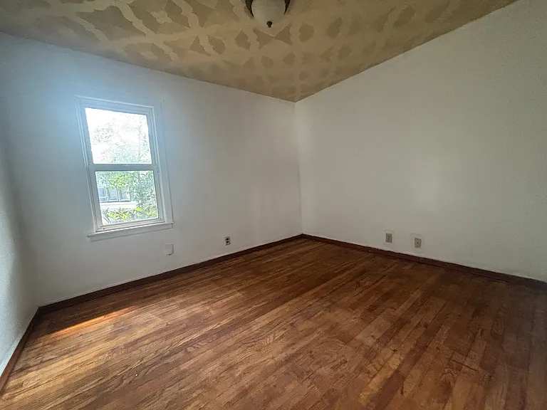 2621 Ravenswood Ct — Photo 11