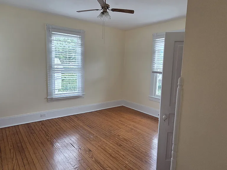 321 Pine St — Photo 22