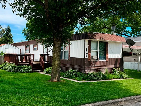 3102 N 15th St Trailer 124, Fort Dodge, IA 50501