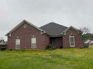 202 N Ash St, Perryville, AR 72126