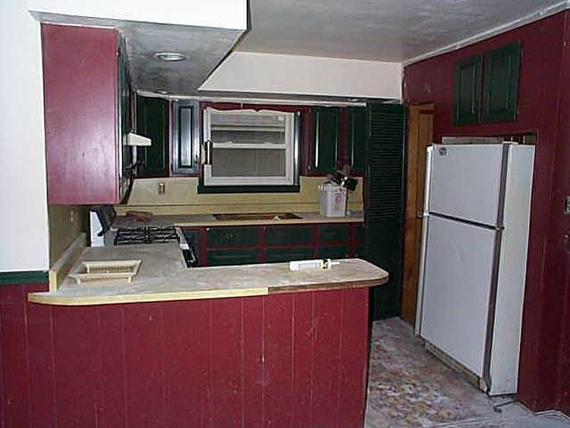 3rd image of 597 CONGRESS Street