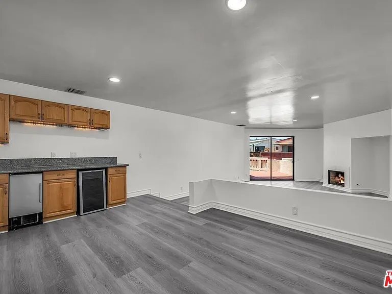 7301 Vista Del Mar Ave #A103 — Photo 16