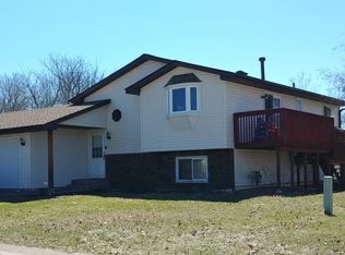 1983 Robin Ln S, Centerville, MN 55038