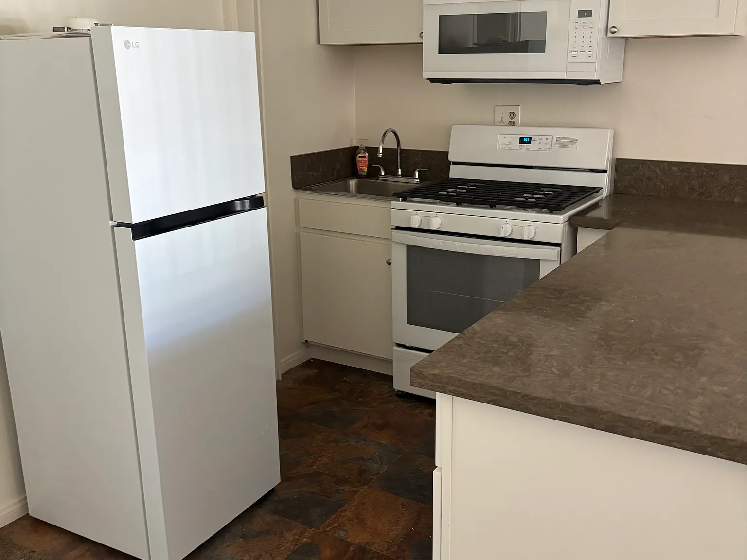 1 bed, $1,595 — Photo 4
