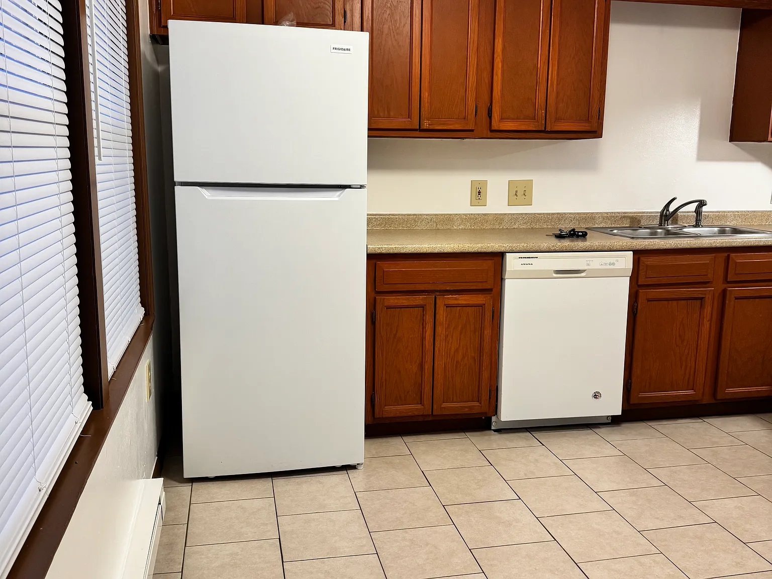 2 bed, 1.5 bath, 900 sqft, $2,275 — Photo 1