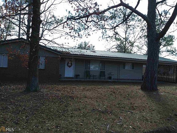 3rd image of 253 Fern Dr