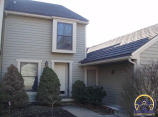 67 SW Pepper Tree Ln, Topeka, KS 66611