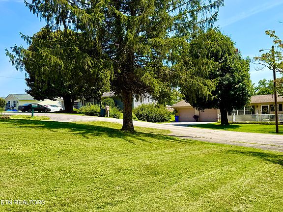 3rd image of 130 Griffith Ln