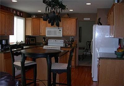 3rd image of 2216 190th St SW