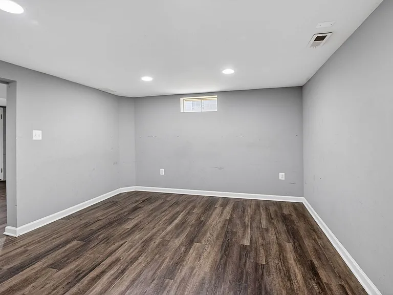 520 Hawthorne Rd #1 — Photo 12