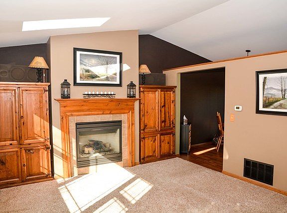 2nd image of 2611 Melbourne Ln