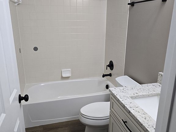 5th image of 8173 Reynoldswood Dr