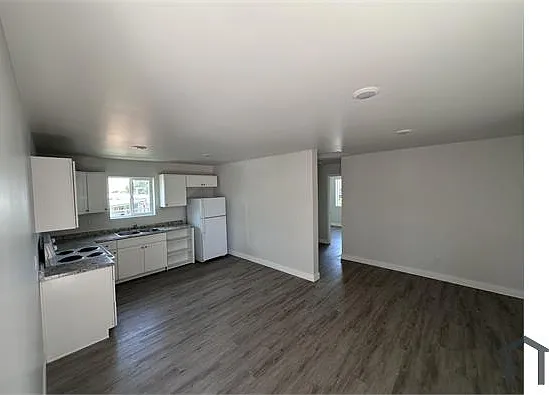 218 Doolittle Dr #B — Photo 6