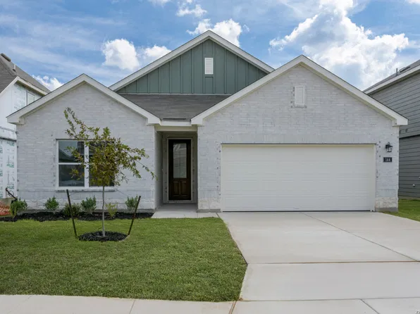 144 Yale St, Seguin, TX 78155